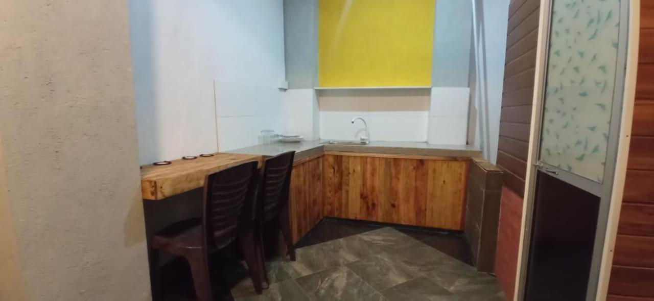 Yak City Apartments Kandy Bagian luar foto