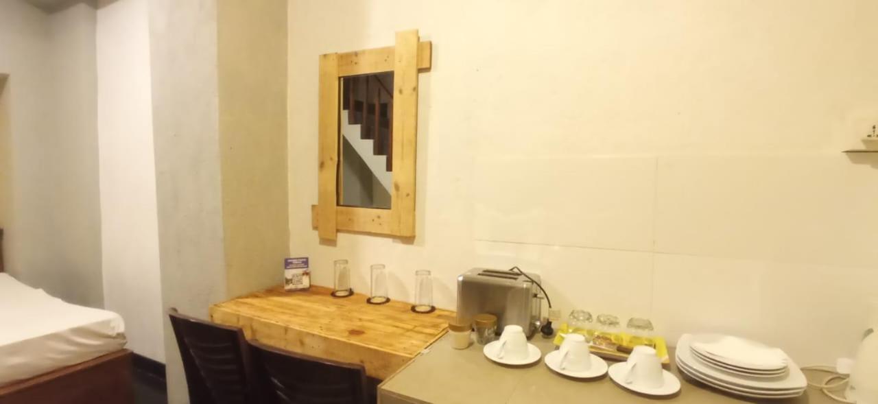 Yak City Apartments Kandy Bagian luar foto