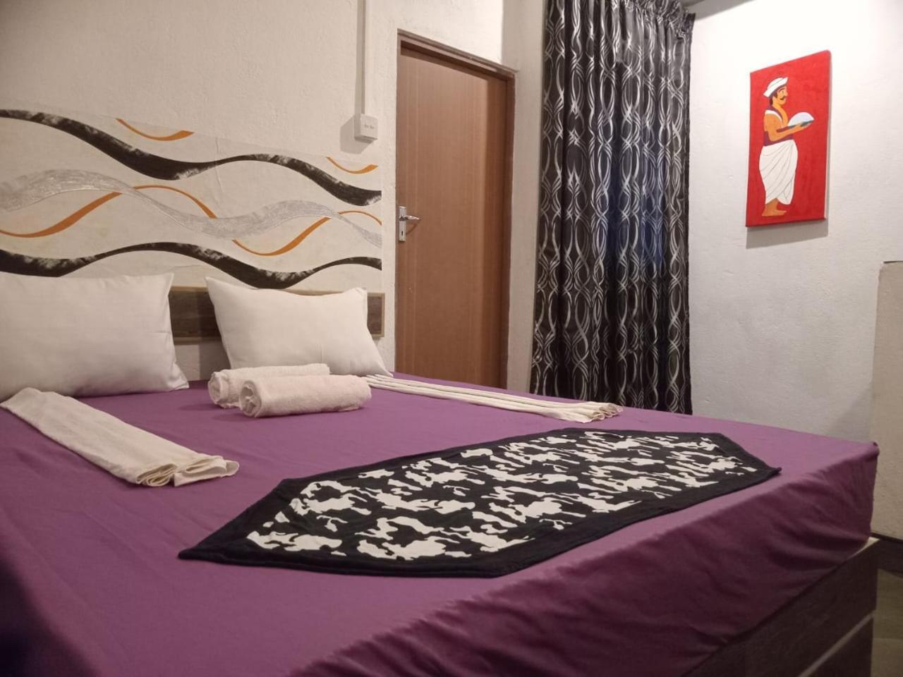 Yak City Apartments Kandy Bagian luar foto
